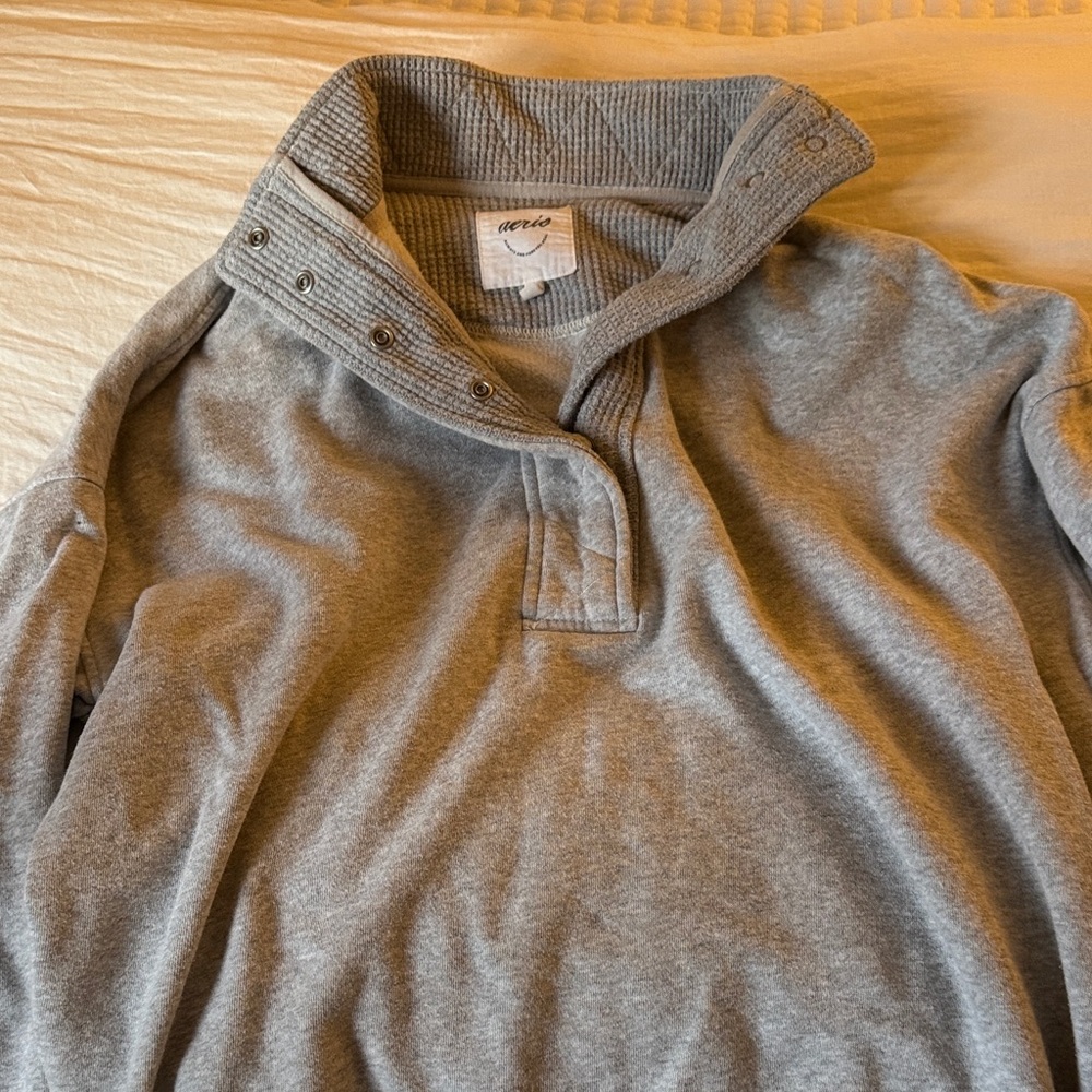 Aerie Gray Pullover Sweater